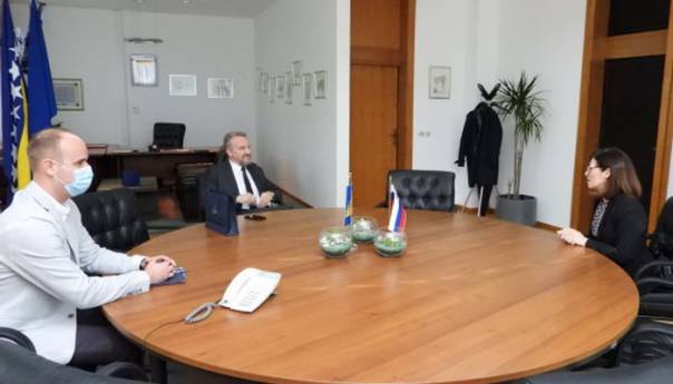 Izetbegović s ambasadoricom Slovenije o saradnji