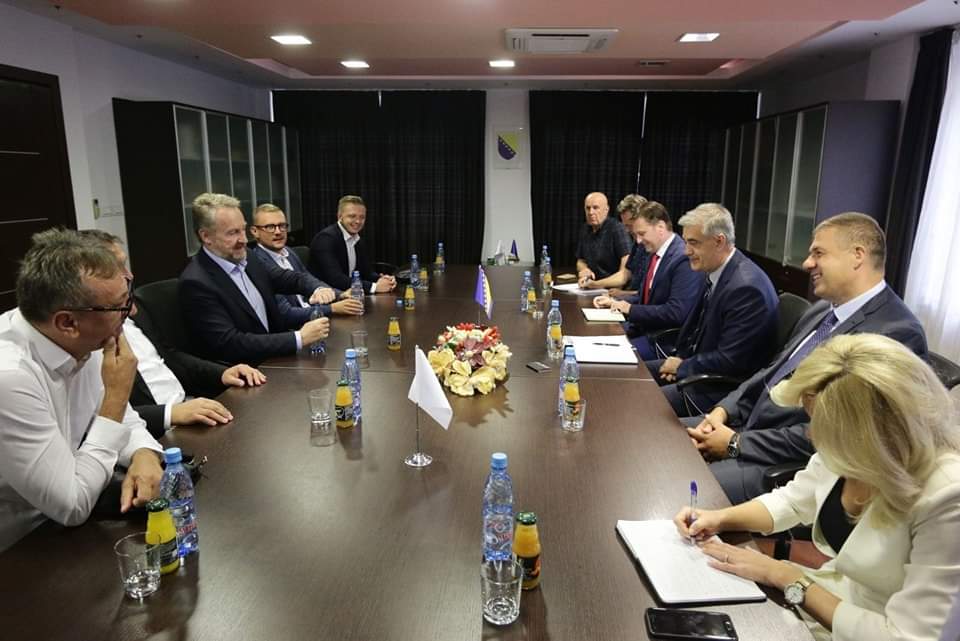 Izetbegović s Fazlićem: Aerodrom u Bihaću je državni projekat