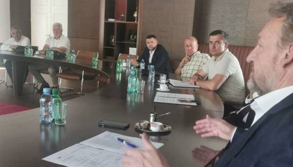 Izetbegović s načelnicima o podršci najosjetljivijim kategorijama