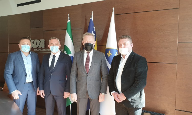 Izetbegović sa delegacijom SDA Bosanski Petrovac o projektima u toj općini