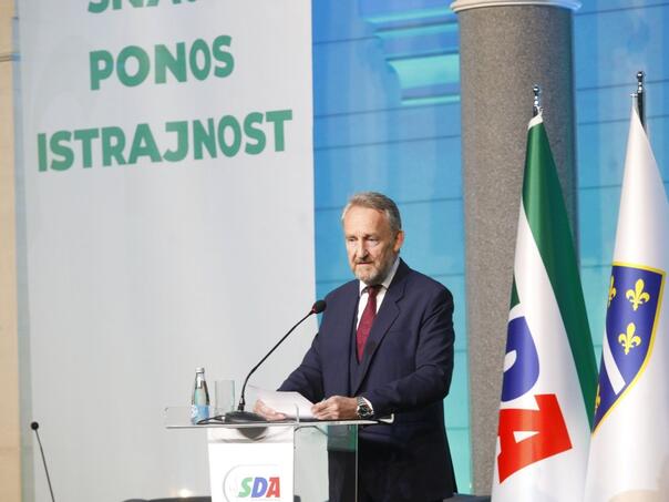 Izetbegović: Sile koje nasrću na Bosnu se umaraju