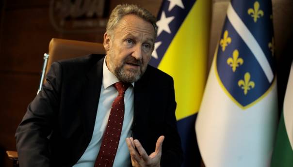 Izetbegović: Srbiji trebaju dobri odnosi na Balkanu, mora se razgovarati