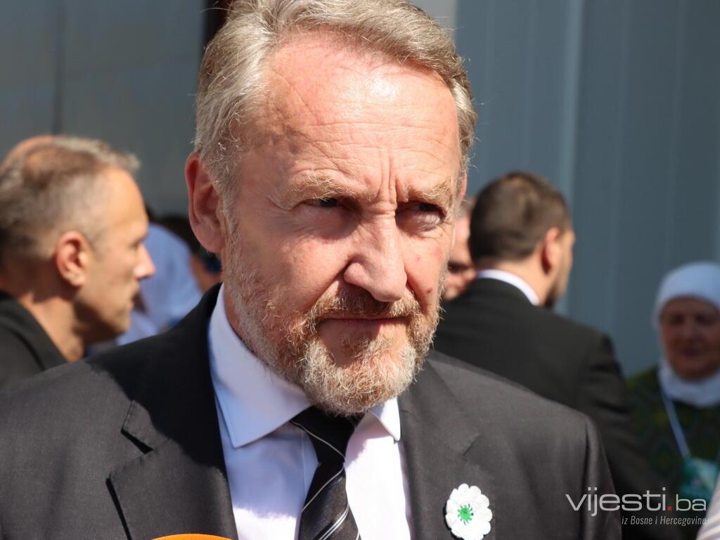 Izetbegović: Teško je ljudima koji vole ovu zemlju, a posebno Srebreničanima