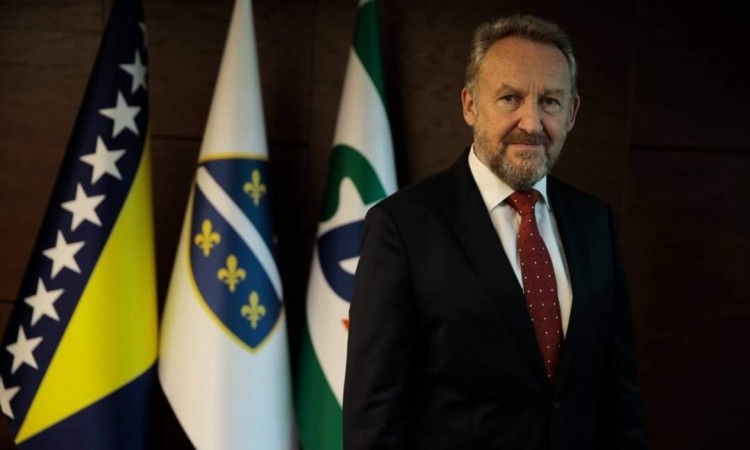 Izetbegović u čestitki: Učinićemo sve na očuvanju mira i stabilnosti