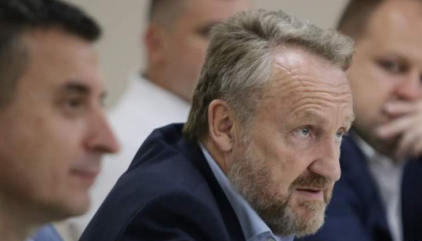 Izetbegović u Konjicu: Bolji uvjeti za mlade su nulti prioritet SDA