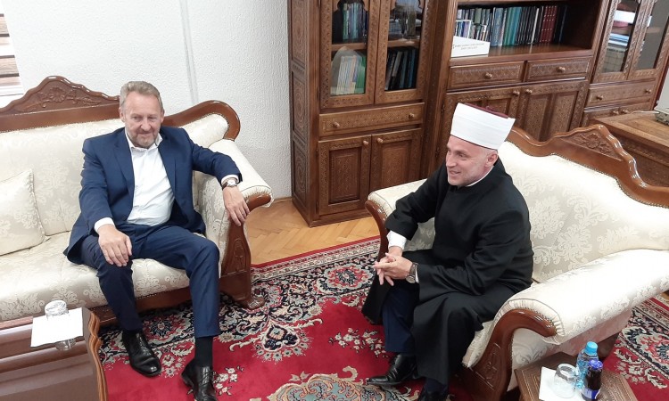 Izetbegović u posjeti Bihaćkom muftijstvu
