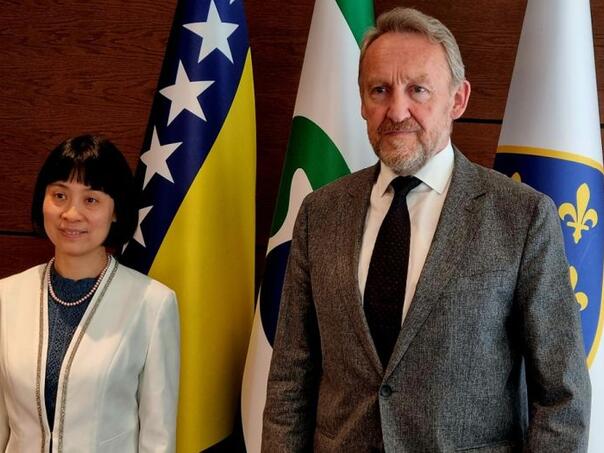 Izetbegović ugostio Li Fan, ambasadoricu Kine u BiH