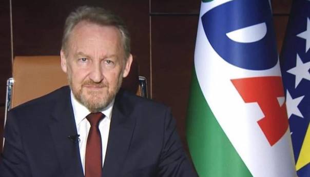 Izetbegović uputio čestitku povodom Bajrama