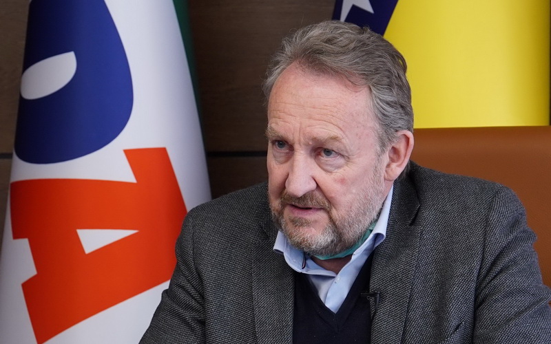 Izetbegović uputio poruke Zagrebu i Beogradu, govorio o HDZ-u, izborima, Mostaru