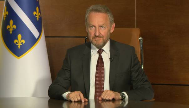 Izetbegović uputio poruku povodom 31. godišnjice SDA