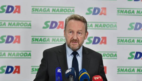 Izetbegović: Ustav BiH se mora poštovati, nema popuštanja