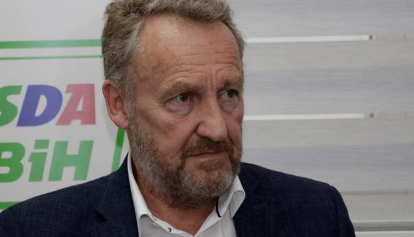 Izetbegović: Uvjeren sam da će Mehmedagić iz ove situacije izaći čist