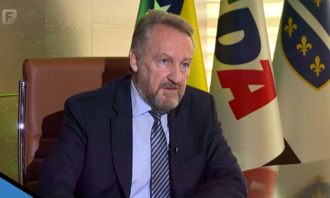 Izetbegović za Mrežu: Bradara neće naređivati Lendi