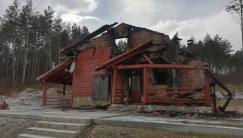Izgorio šumarski edukacijski centar na Crnoj stini kod Livna