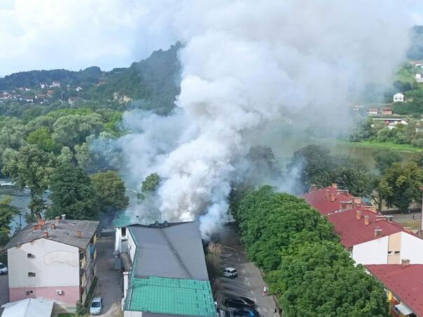 Izgorio ugostiteljski objekat u Bosanskom Novom