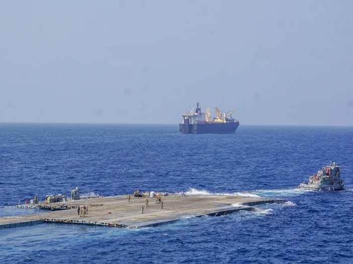 Izgrađen plutajući mol za dostavu humanitarne pomoći u Gazu