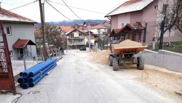 Izgradnja vodovodne i separatne kanalizacione mreže u Naselju heroja Sokolje