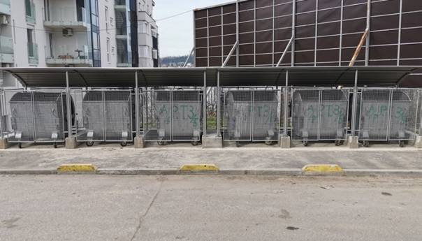 Izgradnjom niša za kontejnere uređujemo našu okolinu i spriječavamo širenje zaraznih bolesti