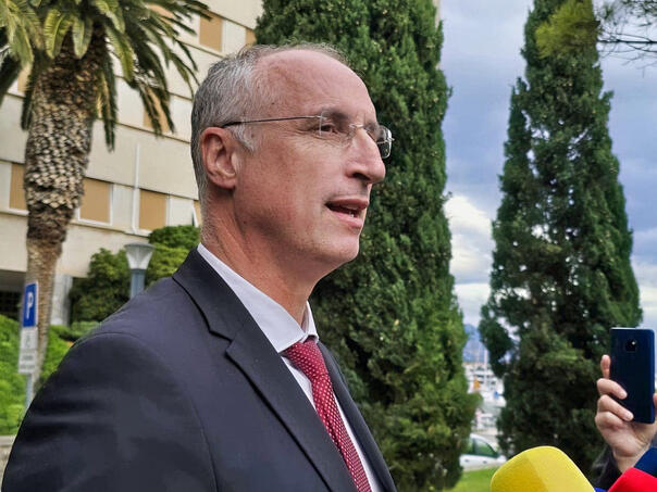 Izgubio borbu za gradonačelnika Splita, pa najavio povlačenje iz politike
