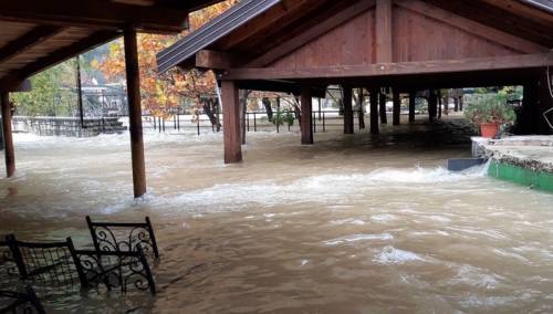 Izlila se rijeka Buna, Blagaj pod vodom