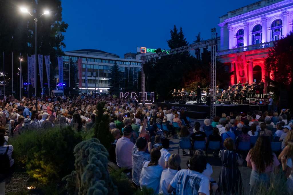 Izložba 'A smijali su mi se', film 'Vibe Istanbul' i koncert na programu KNU 2024. i Festivala WARM