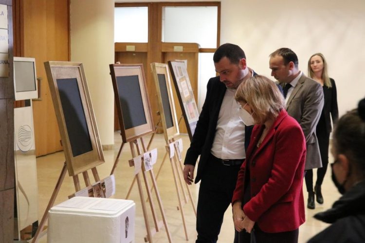 Izložba “Nestala umjetnička djela” otvorena u Parlamentu BiH
