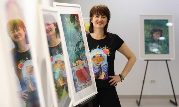 Izložba radova Alise Teletović u okviru projekta 'Umjetnost u izlogu'