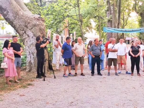 Izložbom na Gelenderima obilježena godišnjica smrti bihaćkog umjetnika Anisa Smajića
