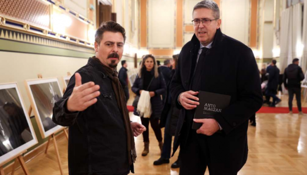 Izložbom u Vijećnici Katalonija i BiH obilježile 30 godina prijateljstva