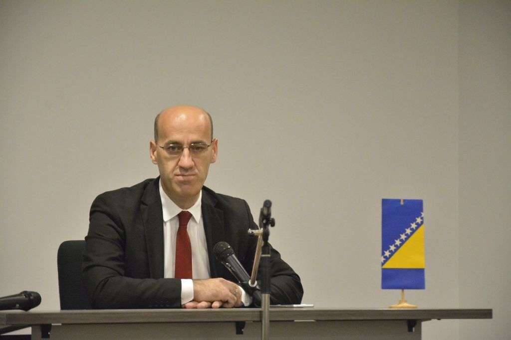 Izmjenama Izbornog zakona i Ustava BiH treba obezbijediti jednaka prava za sve građane