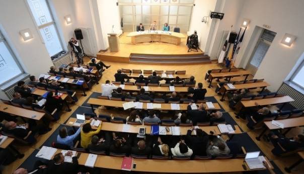 Izmjene Zakona o visokom obrazovanju na hitnoj sjednici Skupštine KS