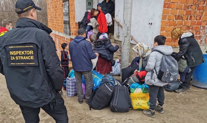 Izmještene migrantske porodice iz napuštenih objekata na području USK