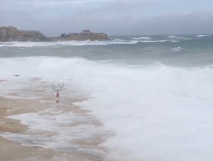 Iznenadna oluja na Malti: Poginuo ronilac, spašeno 17 osoba