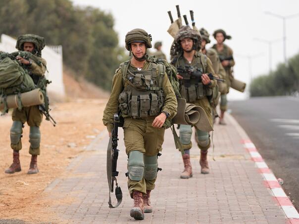 Izrael će razmotriti 'taktičke male pauze', ubijeno više od 10.000 Palestinaca