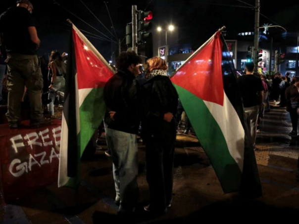 Izrael deportovao 131 aktivistu s flotile za Gazu u Jordan