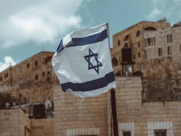 Izrael dopušta dostavu strane pomoći padobranima u Pojas Gaze?