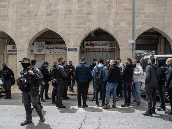 Palestinci spriječeni prisustvovati molitvi u džamiji Al-Aksa