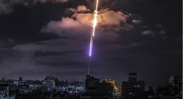 Izrael izveo jedan od najtežih napada, 40 hiljada Palestinaca napustilo domove
