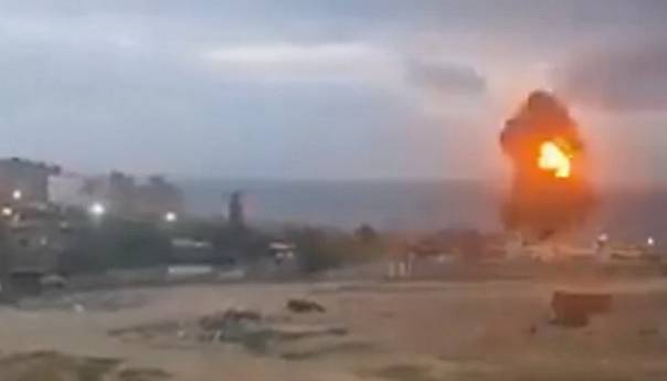 Izrael izveo zračne napade na Pojas Gaze, tvrde da su pogođena skladišta Hamasa