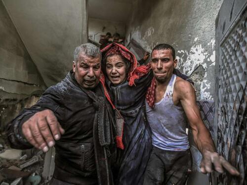 Izrael nastavio bombardovanje Gaze, 24 osobe ubijene u centru Rafaha