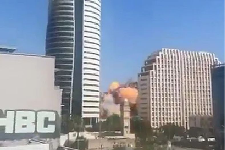 Izrael objavio snimak pogotka iranske rakete u Haifi za vrijeme rata
