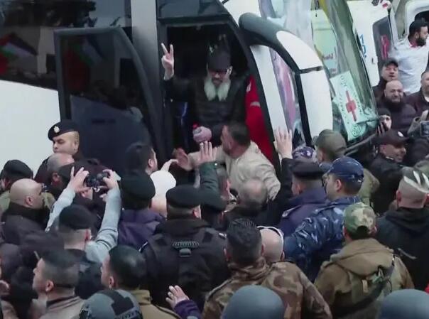 Izrael oslobodio 183 Palestinca, u suzama stigli u Ramallah