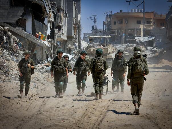 Izrael planira 'veliki i snažan' napad na Iran u koordinaciji s SAD-om