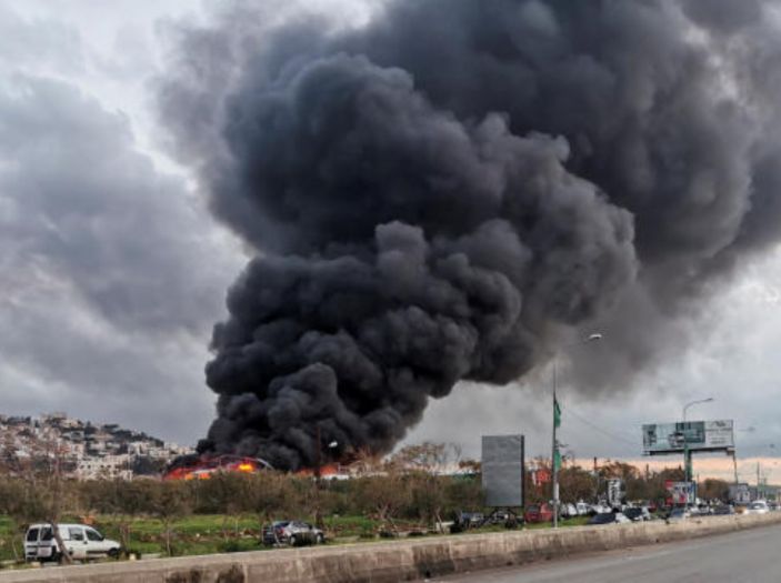 Izrael projektilima napao Liban, širom zemlje odjekuju eksplozije