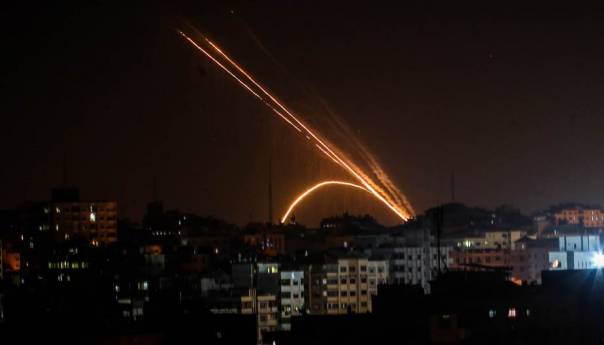 Izrael raketirao Pojas Gaze uzvraćajući na rakete