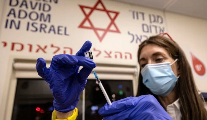 Izrael skraćuje vrijeme za davanje treće doze vakcine