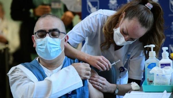 Izrael svjetski lider u broju vakcinisanih, nakon dvije doze 'zeleni pasoš'