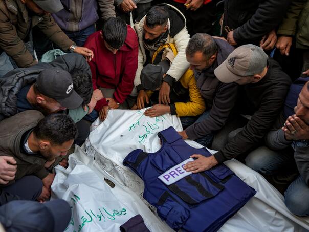 Izrael ubio pet Palestinaca, uključujući novinare u napadu na Gazu