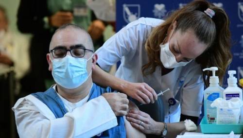 Izrael uvodi treći lockdown, vakcinacija u toku