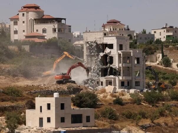 Izrael započeo rušenje 25 zgrada na Zapadnoj obali